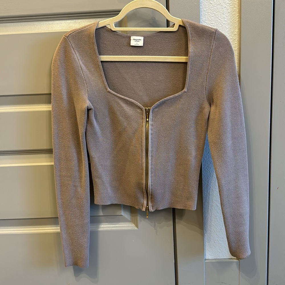 Abercrombie & Fitch Zip-Up Notch Neck Slim Top